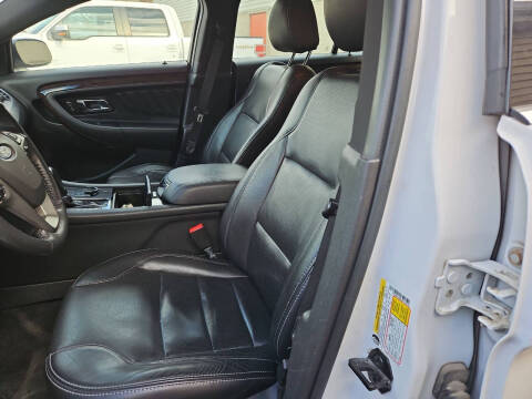 2018 Ford Taurus Limited