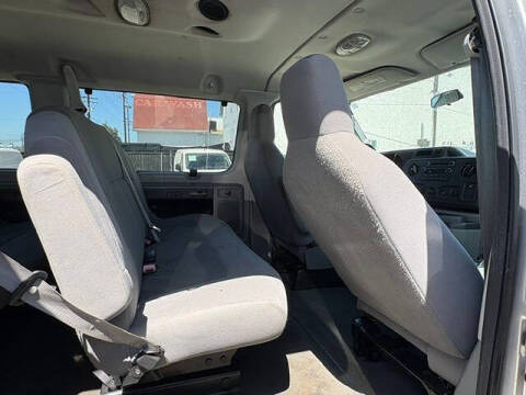 2010 Ford E-Series E-350 SD XL