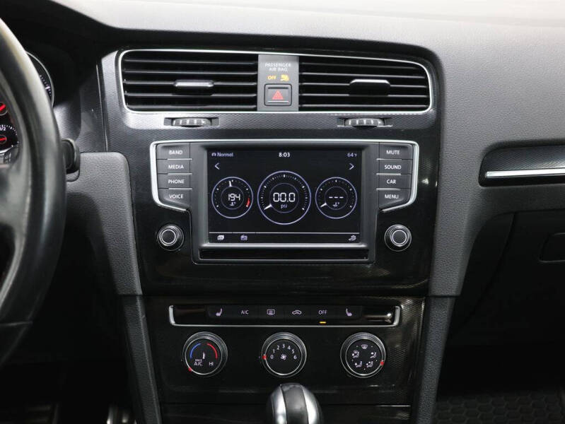 2017 Volkswagen Golf GTI SE