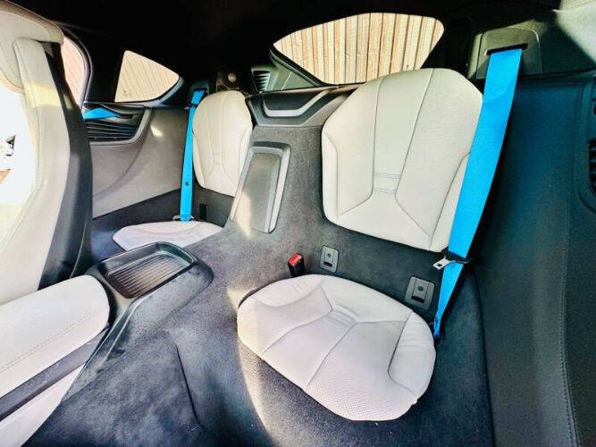 2014 BMW i8