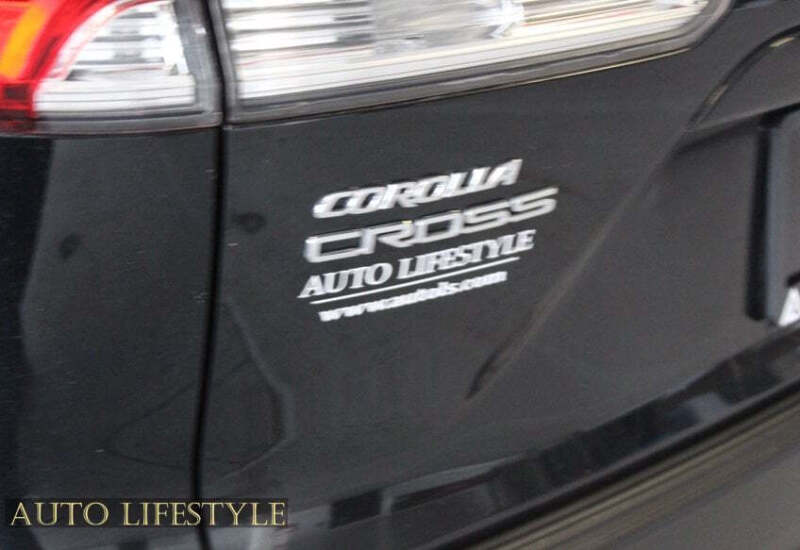 2024 Toyota Corolla Cross LE