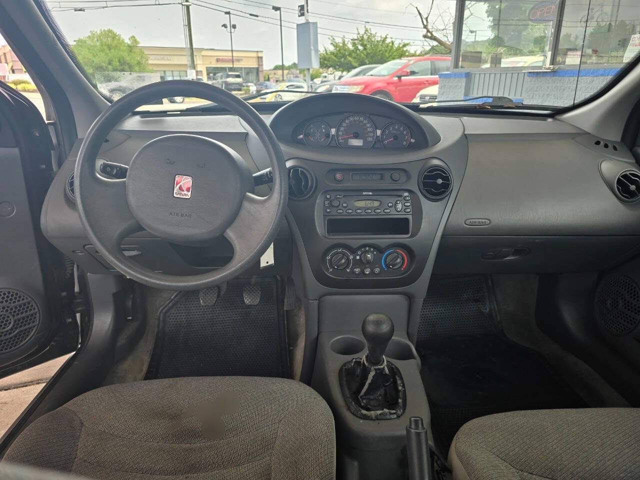 2004 Saturn Ion for sale at QUEENSGATE AUTO SALES in York, PA