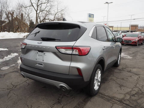 2021 Ford Escape SE