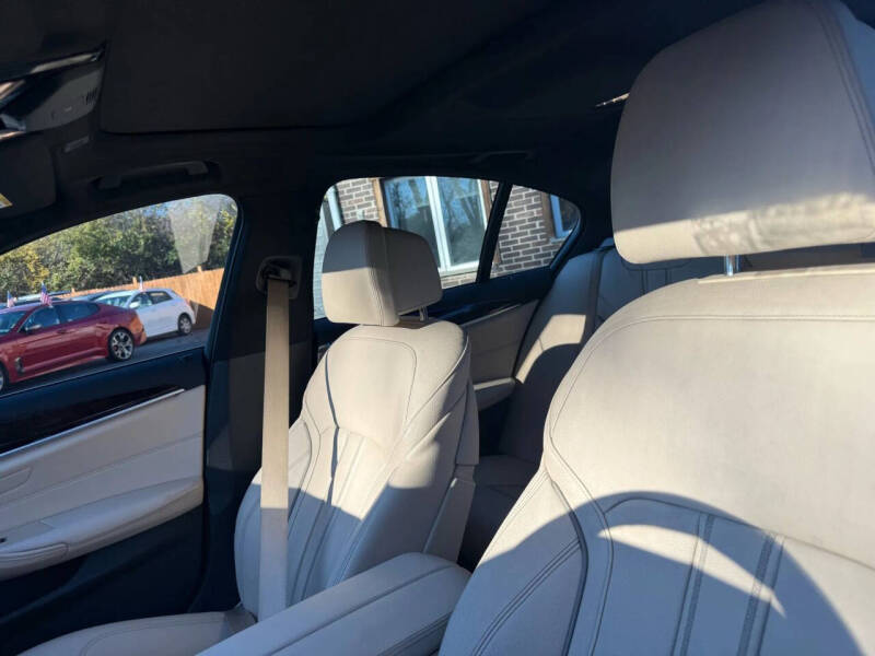 2017 BMW 5 Series 530i