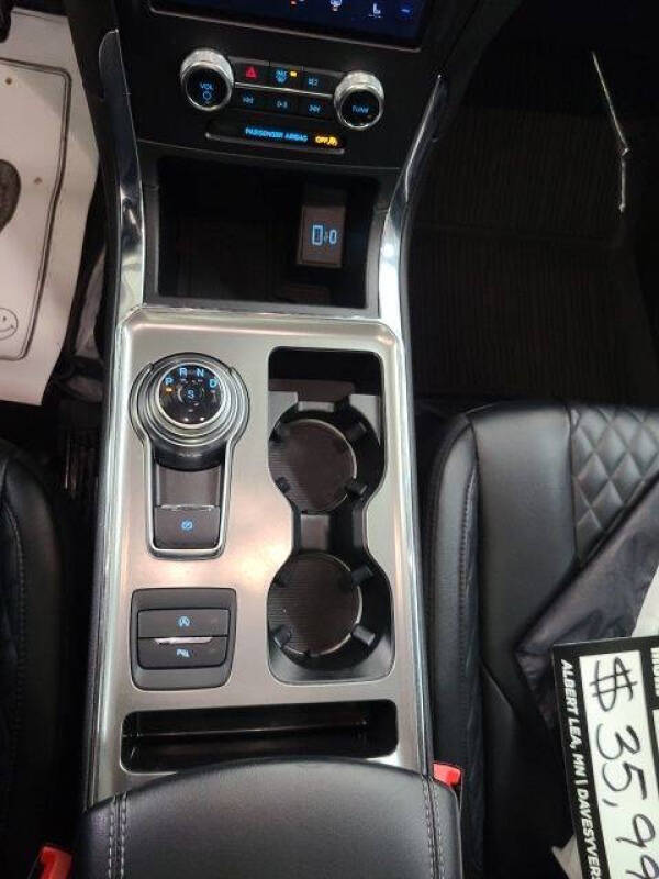 2024 Ford Edge Titanium