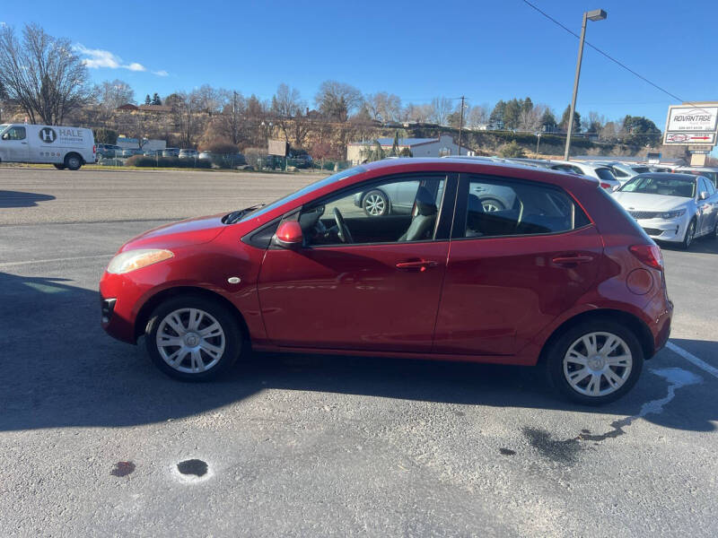 2014 Mazda Mazda2 Sport photo 5