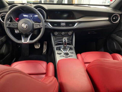 2024 Alfa Romeo Stelvio Ti