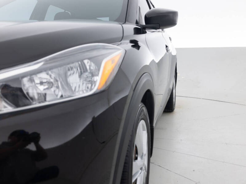 2020 Nissan Kicks S