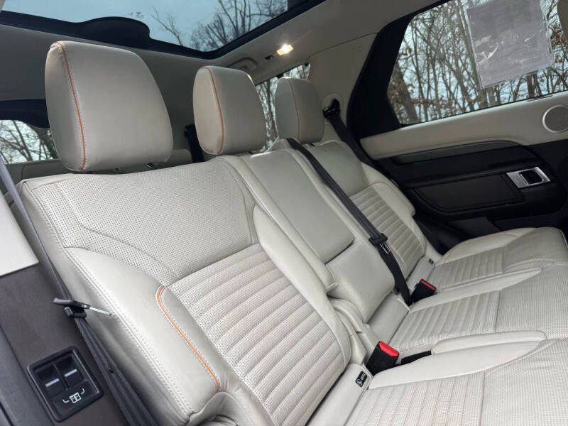 2017 Land Rover Discovery HSE Luxury