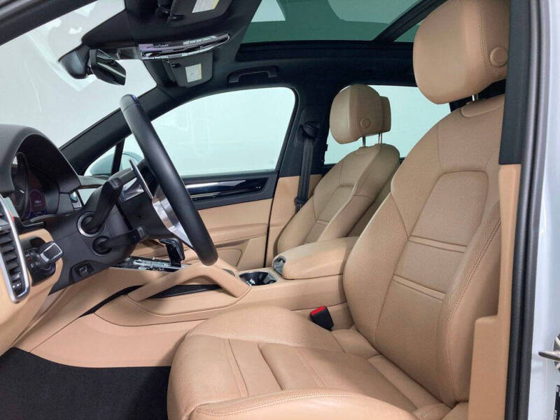 2023 Porsche Cayenne