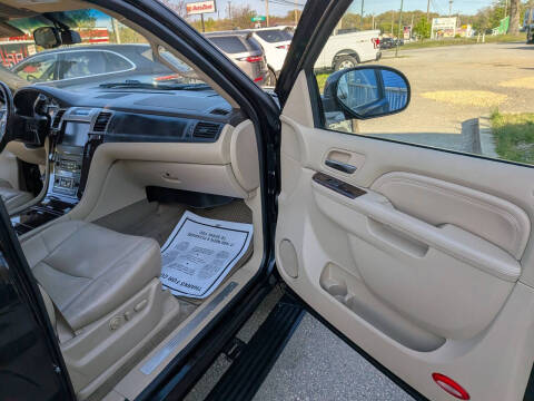 2011 Cadillac Escalade Premium