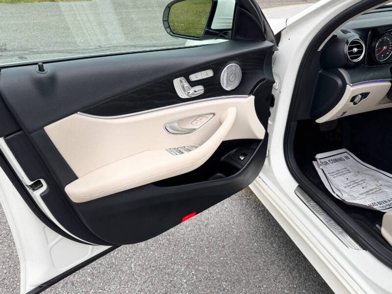 2017 Mercedes-Benz E-Class E 300 4MATIC