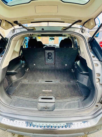 2016 Nissan Rogue SV