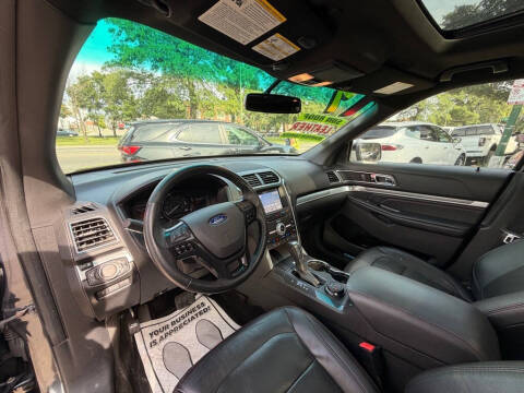 2017 Ford Explorer Sport