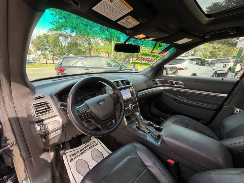 2017 Ford Explorer Sport