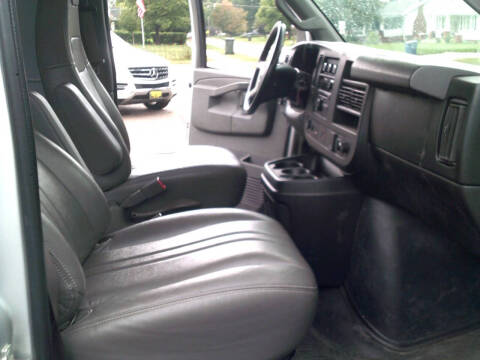 2017 Chevrolet Express 2500