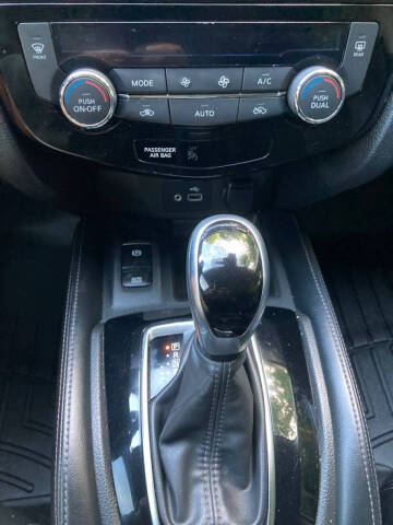 2020 Nissan Rogue SL