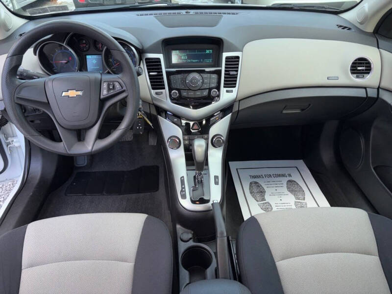 2015 Chevrolet Cruze LS Auto