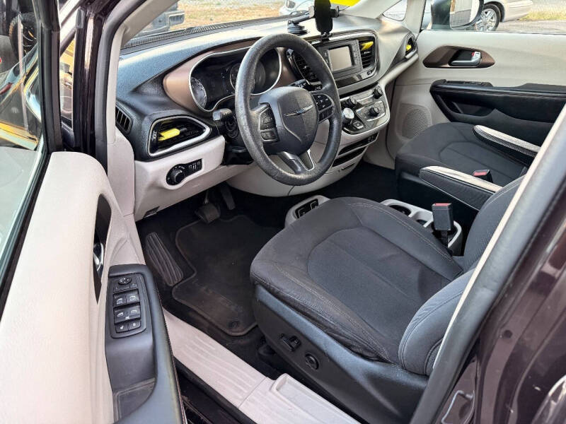 2017 Chrysler Pacifica Touring