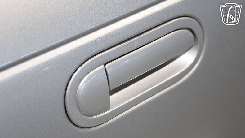 2004 Ford Thunderbird Deluxe