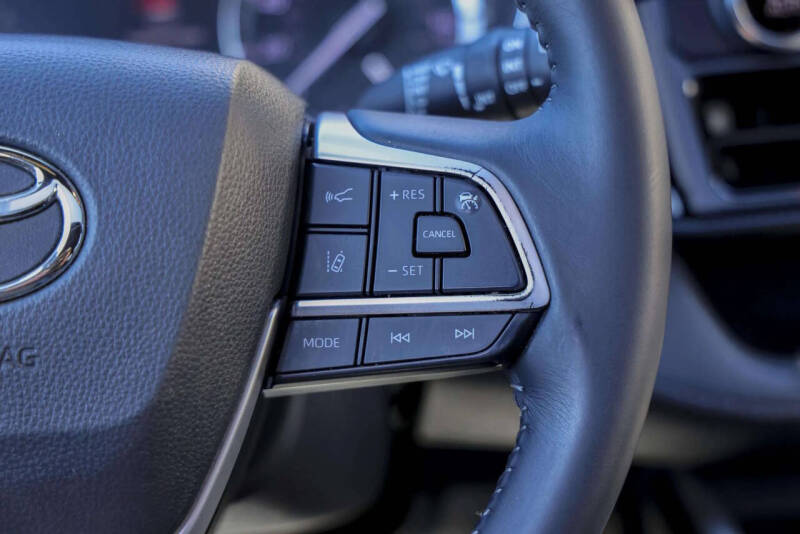 2022 Toyota Highlander XSE