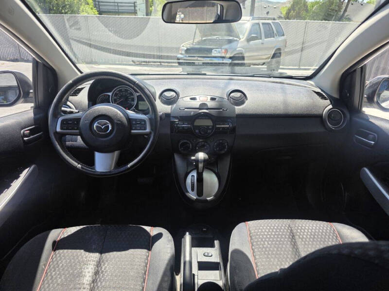 2013 Mazda MAZDA2 Touring