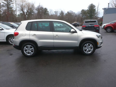 2013 Volkswagen Tiguan for sale at Mark's Discount Truck & Auto in Londonderry NH
