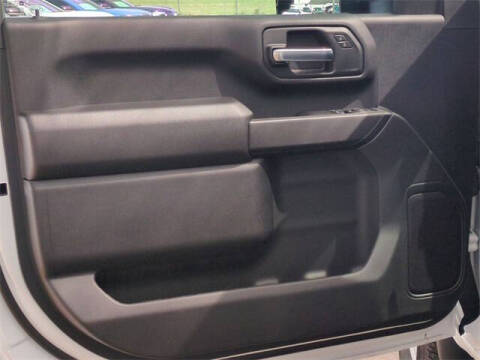 2025 GMC Sierra 2500HD Pro