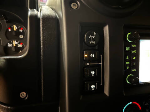 2005 HUMMER H2