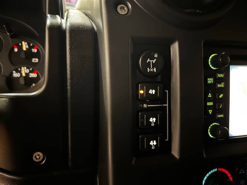 2005 HUMMER H2