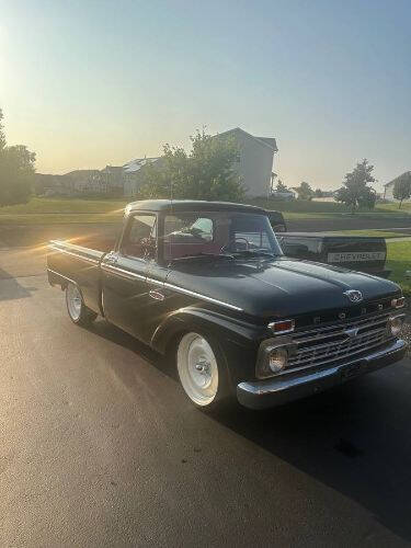 1965 Ford F-100