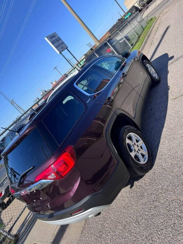 2017 GMC Acadia SLE-1