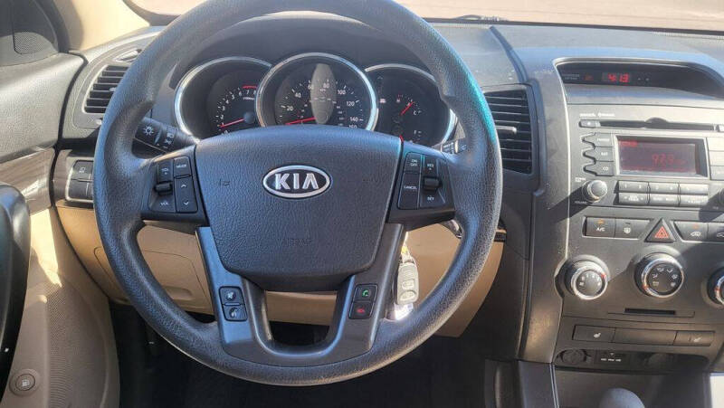 2011 Kia Sorento LX