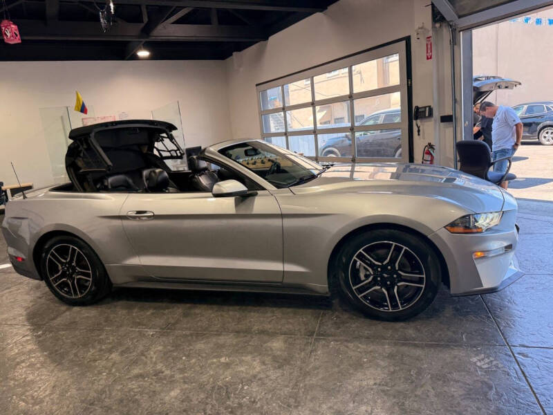 2020 Ford Mustang EcoBoost Premium