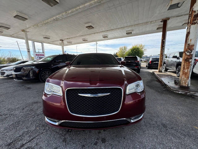 2015 Chrysler 300 for sale at KAISER MOTOR CARS.LLC in Bowling Green, KY