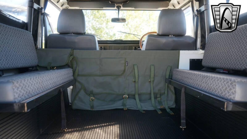 1986 Land Rover Defender