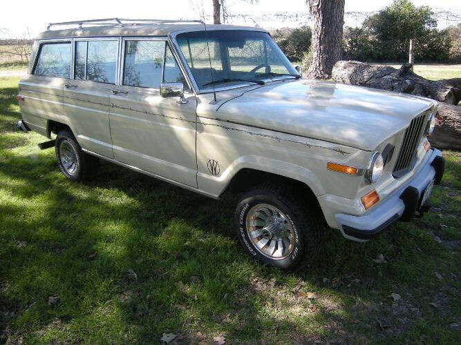 1985 Jeep Grand Wagoneer