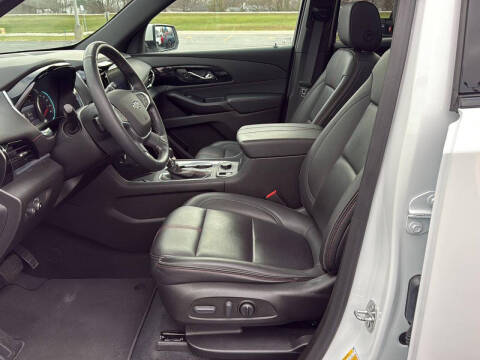 2023 Chevrolet Traverse RS