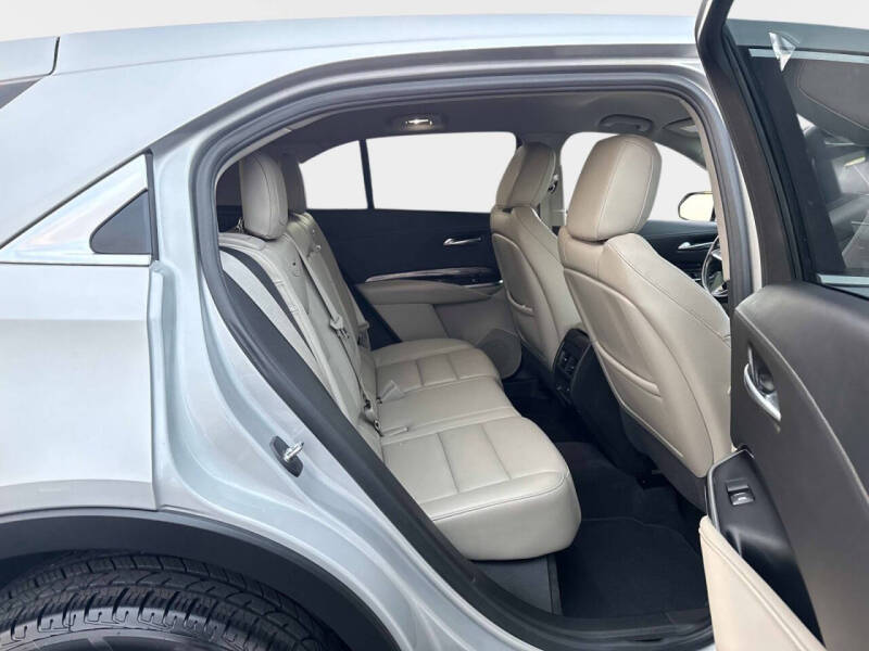 2022 Cadillac XT4 Luxury