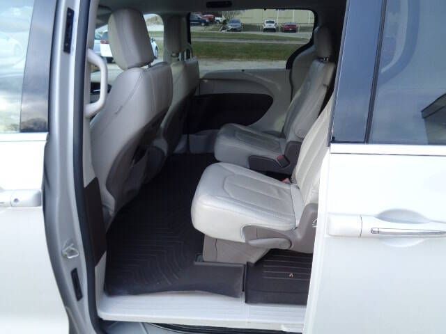 2020 Chrysler Pacifica Touring L