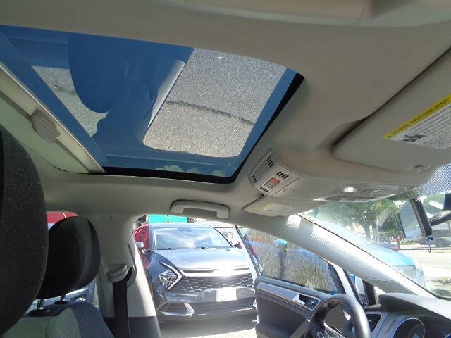 2016 Volkswagen Golf TSI SE