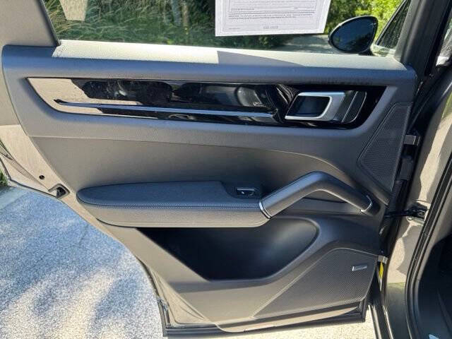 2023 Porsche Cayenne