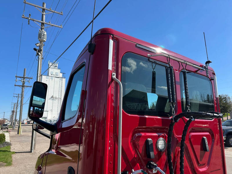 2019 Freightliner Cascadia