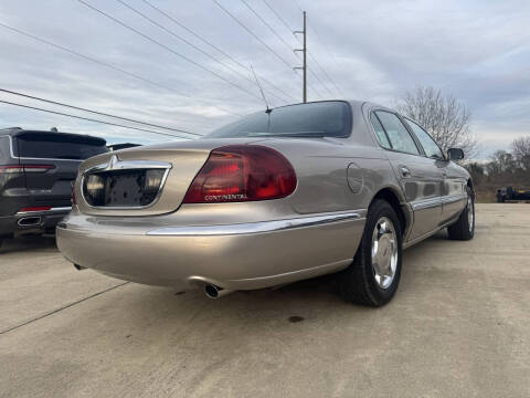 2002 Lincoln Continental