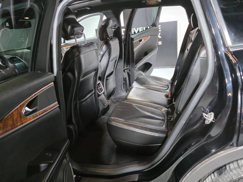 2016 Lincoln MKX Select