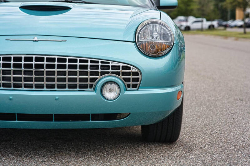 2002 Ford Thunderbird Deluxe