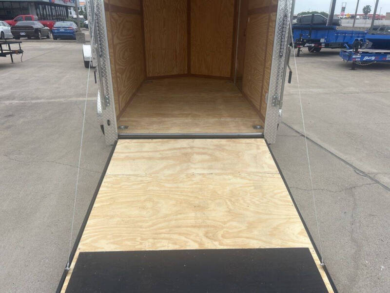 2026 Cargo Mate VHAUL29