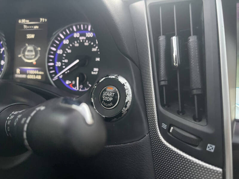 2015 Infiniti Q50 Premium