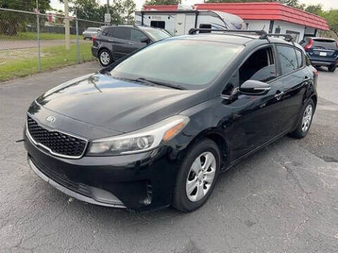 2017 Kia Forte5 LX