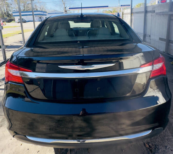 2013 Chrysler 200 Limited